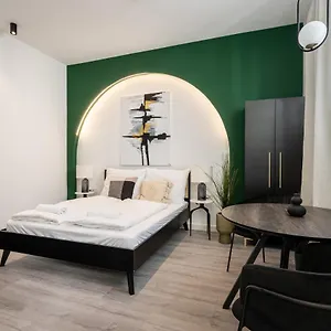 R6 - Boutique Apartments, Location By Bqa דירה